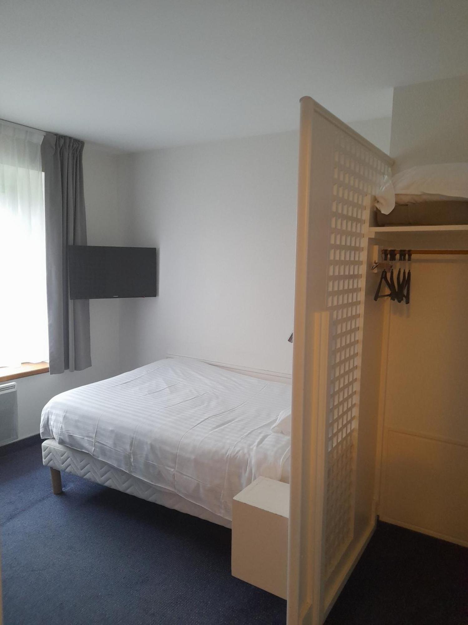 Logis Hotel Lodge La Valette Cesson-Sévigné Eksteriør billede