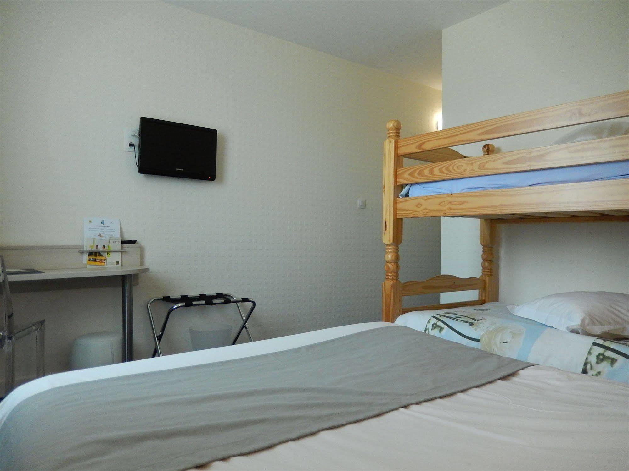 Logis Hotel Lodge La Valette Cesson-Sévigné Eksteriør billede