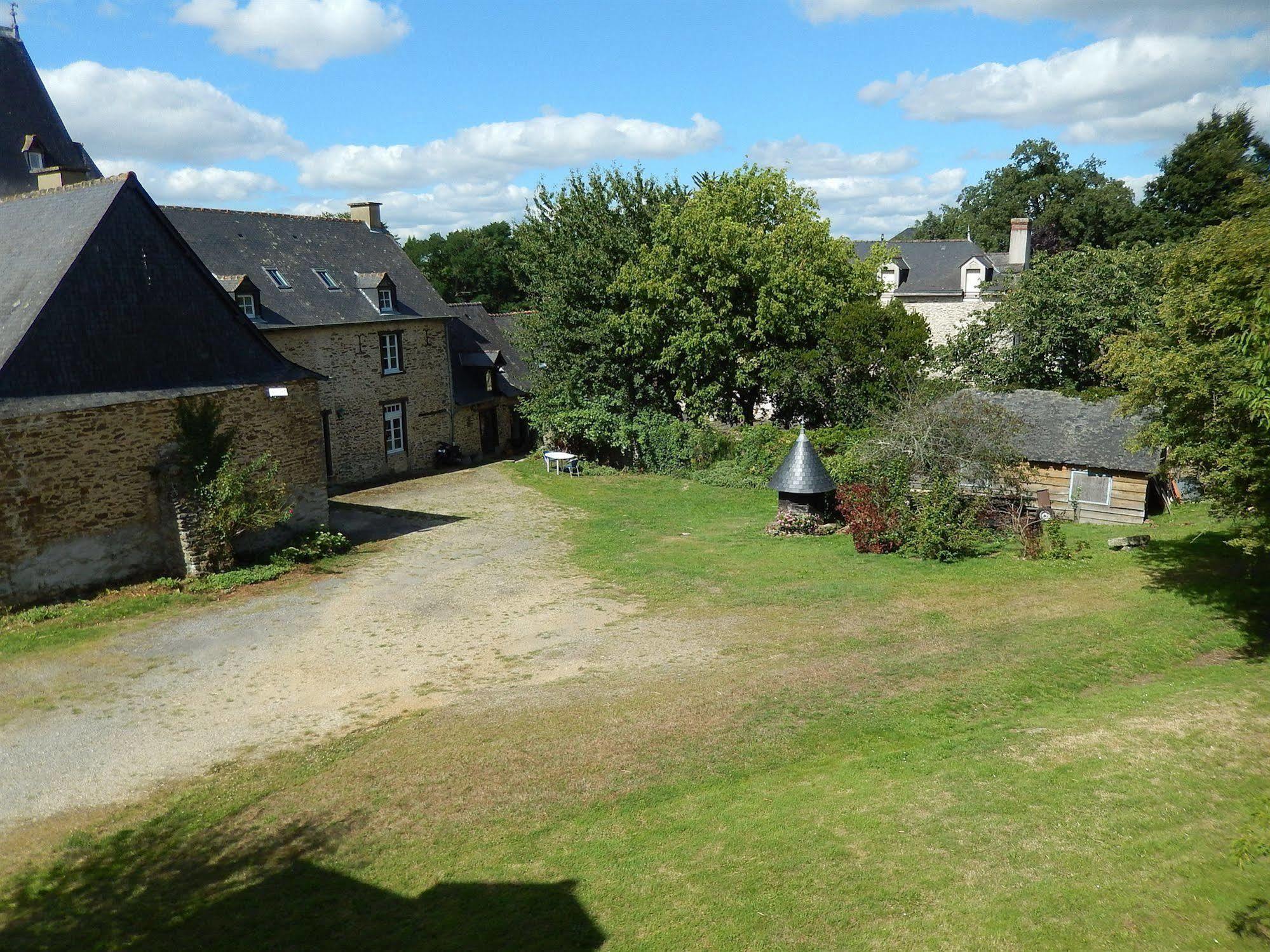 Logis Hotel Lodge La Valette Cesson-Sévigné Eksteriør billede