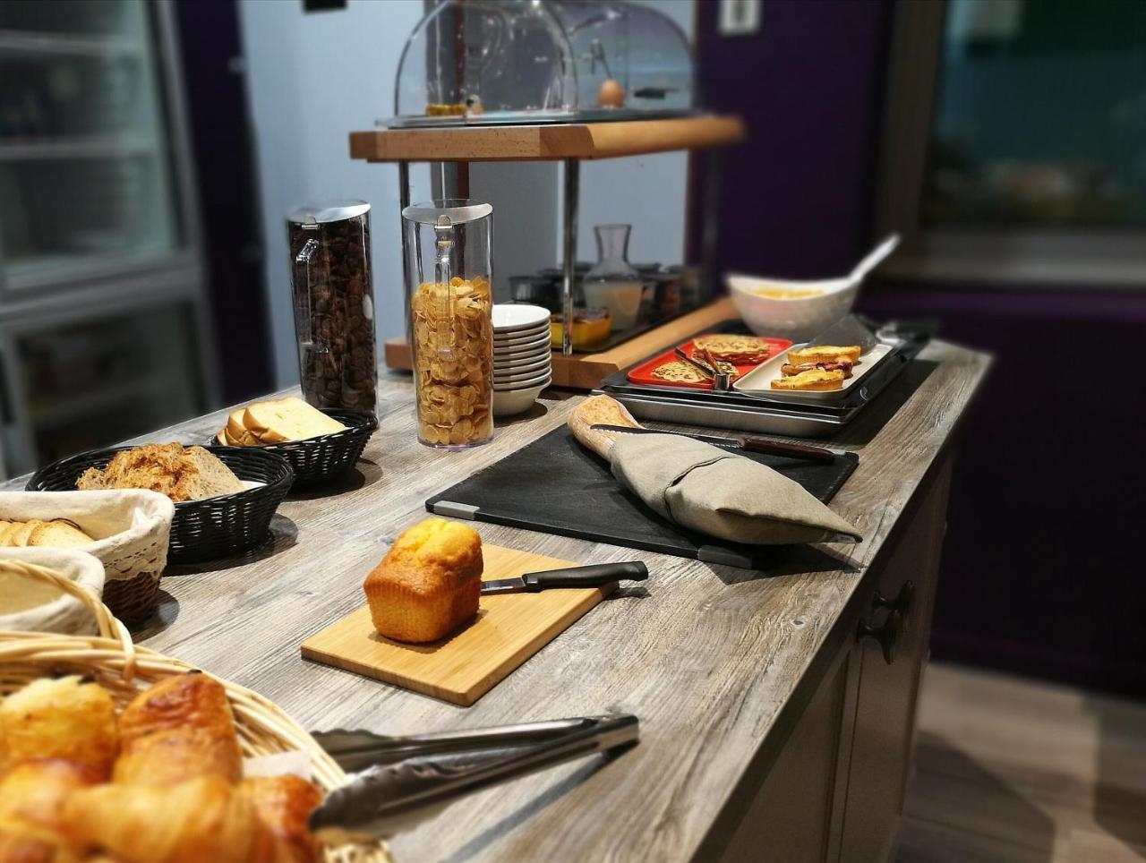 Logis Hotel Lodge La Valette Cesson-Sévigné Eksteriør billede